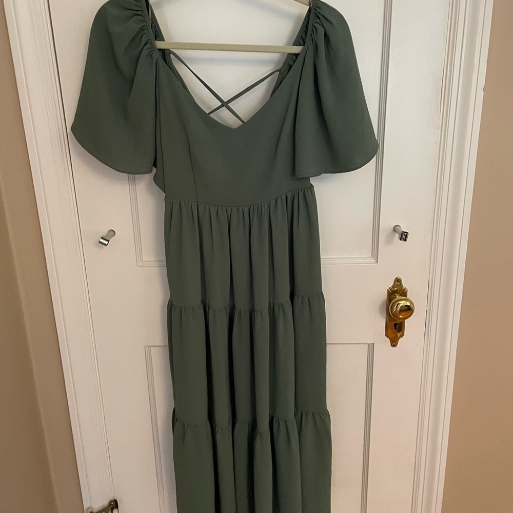 Roschelle sea green back tie midi dress